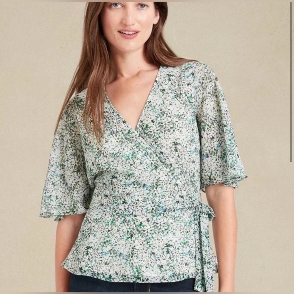Banana Republic | Wrap Blouse Blue Jasmine Floral Size Small